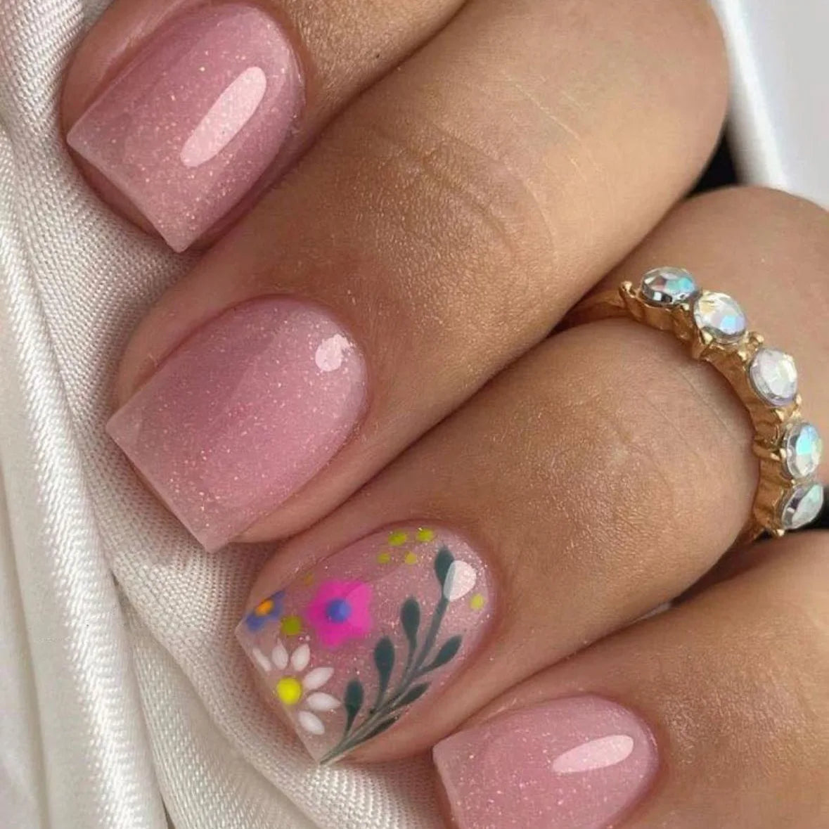 24 pièces fée fleur blanche faux ongles rose pointe française presse sur ongles court carré portable faux ongles pour femmes filles bricolage manucure