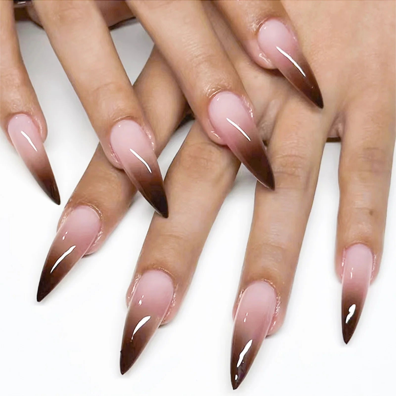 Faux ongles en forme de cercueil, dégradé rouge et noir, longueur moyenne, avec onglets collants, pointes de ballerine pour femmes, 24 pièces