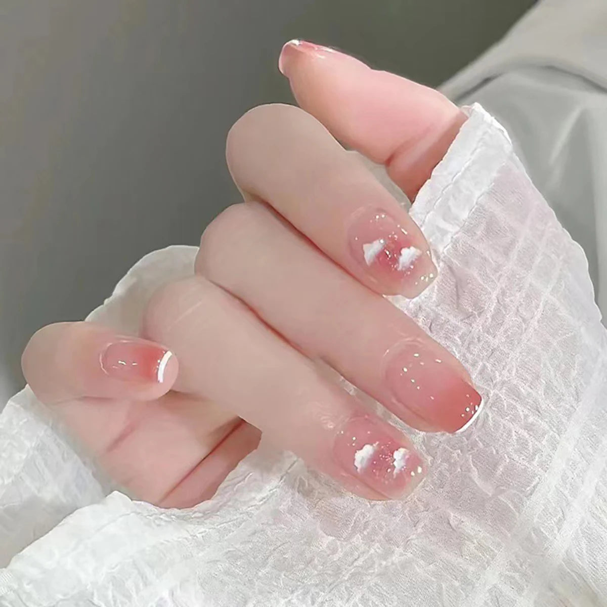 Blush rose faux ongles nœud papillon diamant perle conception 3D presse sur les pointes d'ongles avec bord lisse inoffensif ongles femme faux ongles à faire soi-même