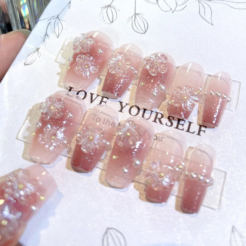 Blush rose faux ongles nœud papillon diamant perle conception 3D presse sur les pointes d'ongles avec bord lisse inoffensif ongles femme faux ongles à faire soi-même