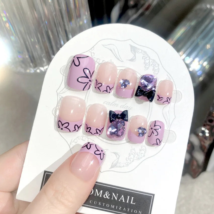 Blush rose faux ongles nœud papillon diamant perle conception 3D presse sur les pointes d'ongles avec bord lisse inoffensif ongles femme faux ongles à faire soi-même