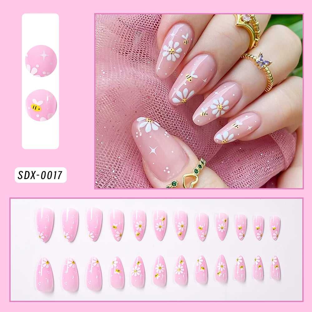 24 pièces or ondulation fleurs brunes faux ongles avec strass perle conception portable amande faux ongles couverture complète presse sur les ongles