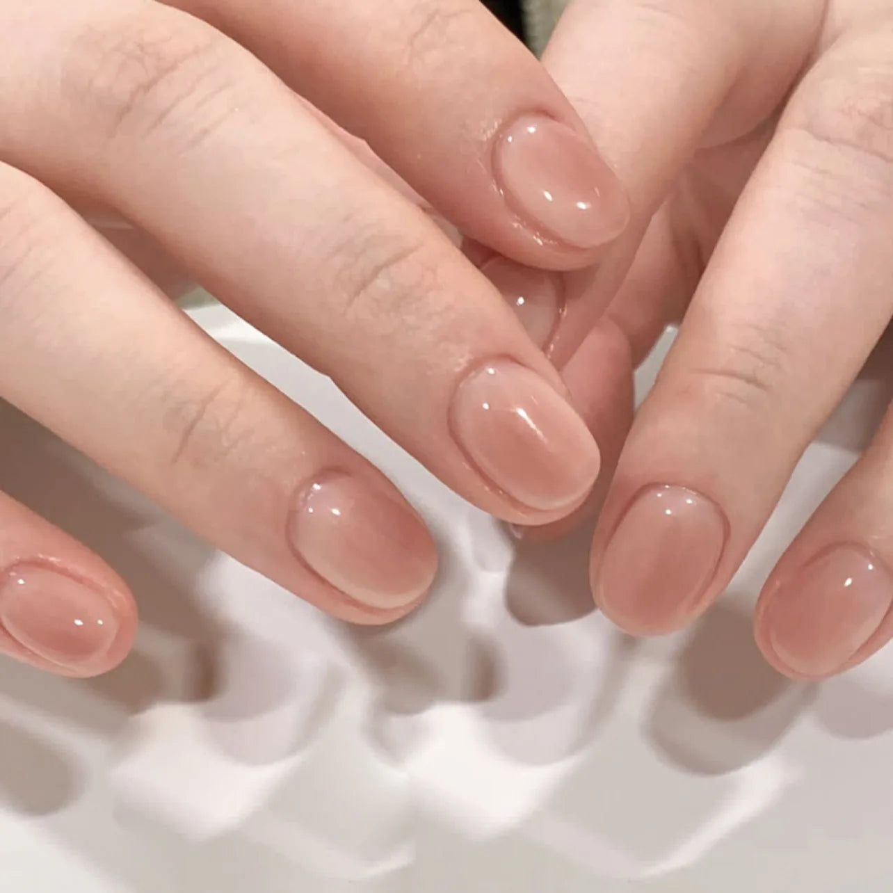 24 pièces Aurora Nude Rose presse sur ongles amande acrylique Simple faux ongles avec dégradé conception ongles Chrome couleur unie faux ongles
