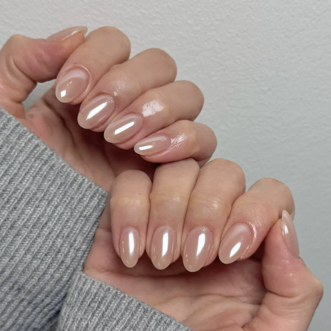 24 pièces Aurora Nude Rose presse sur ongles amande acrylique Simple faux ongles avec dégradé conception ongles Chrome couleur unie faux ongles