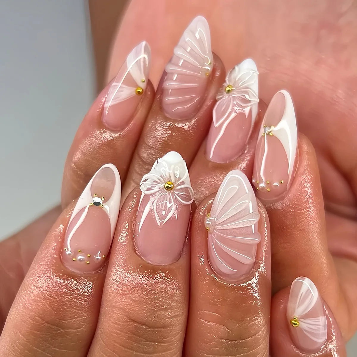 24 pièces rose amande faux ongles papillon Ballet avec Design français faux ongles portables Simple presse artificielle sur les ongles conseils Art