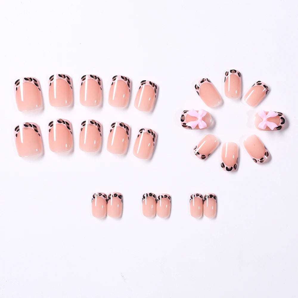 24 pièces or ondulation fleurs brunes faux ongles avec strass perle conception portable amande faux ongles couverture complète presse sur les ongles