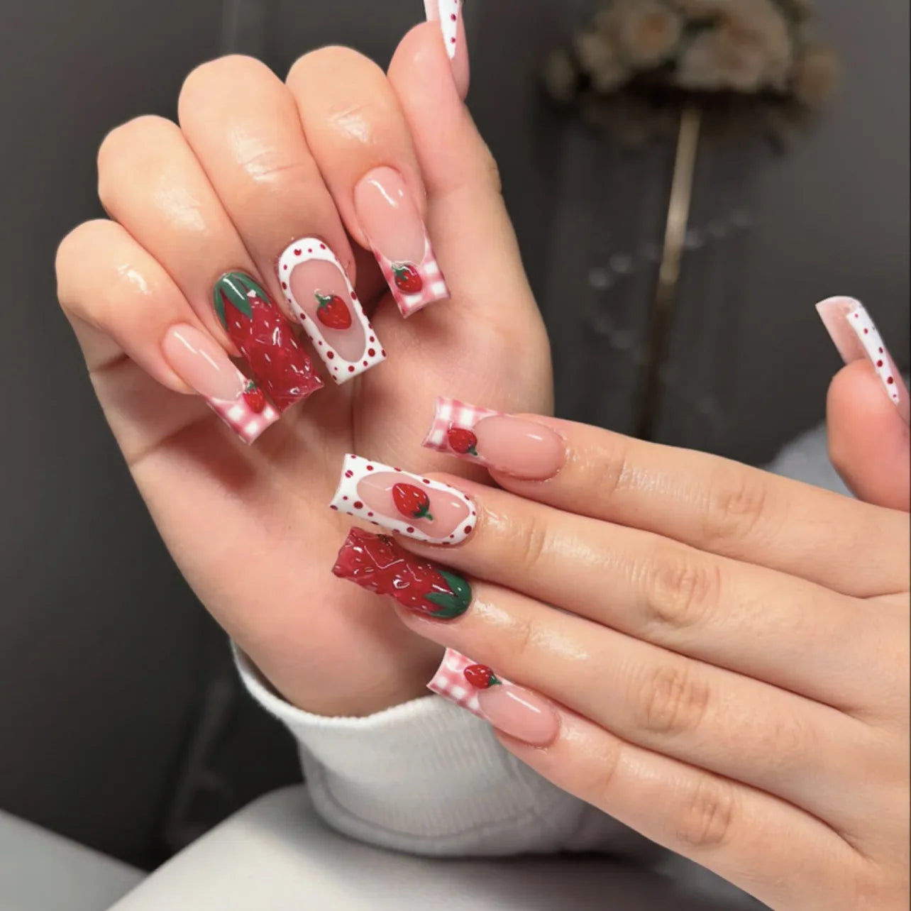 Faux ongles français longs avec colle, 24 pièces, faux ongles de Ballet, Design papillon en strass, pointes à pression pour cercueil portables