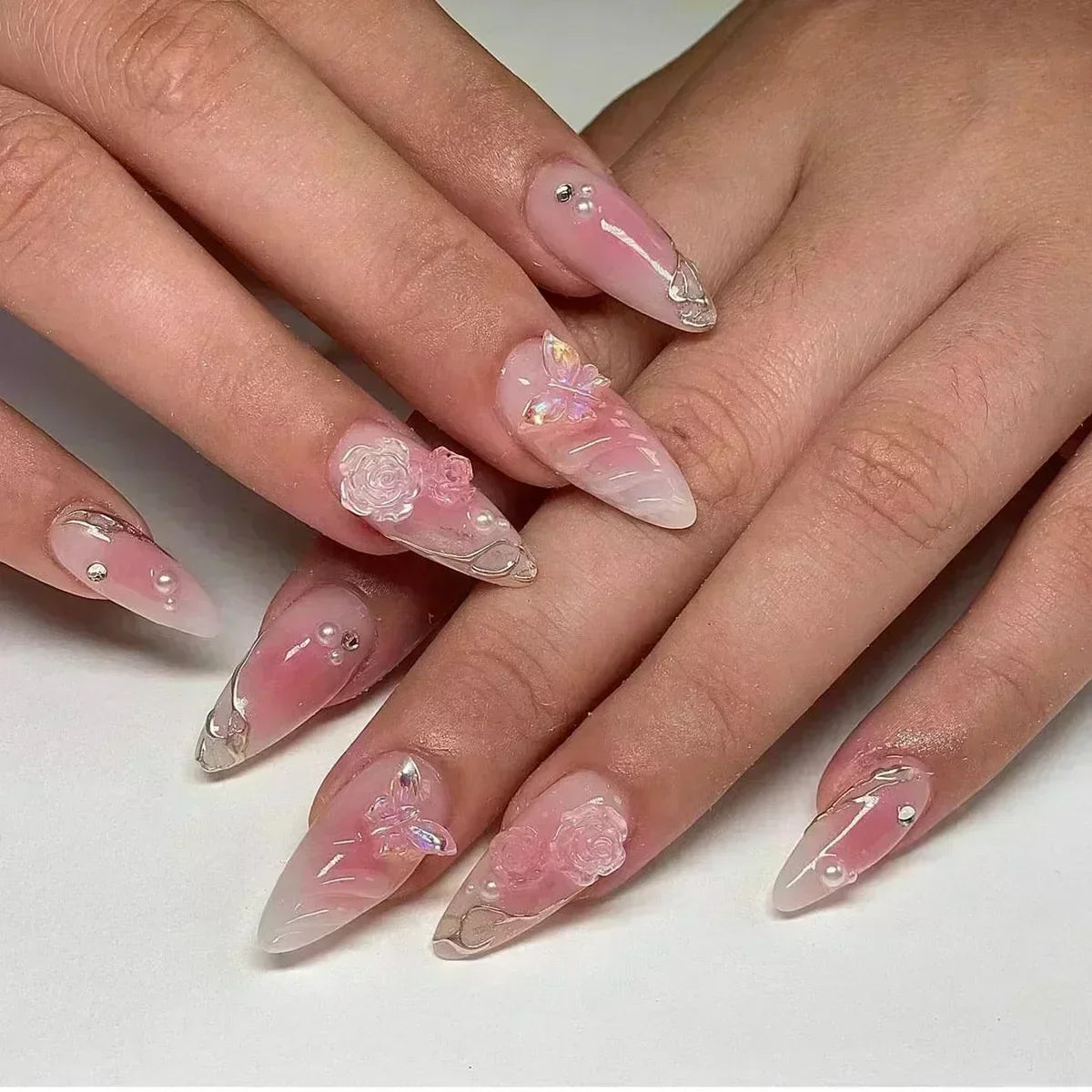 24 pièces rose amande faux ongles papillon Ballet avec Design français faux ongles portables Simple presse artificielle sur les ongles conseils Art