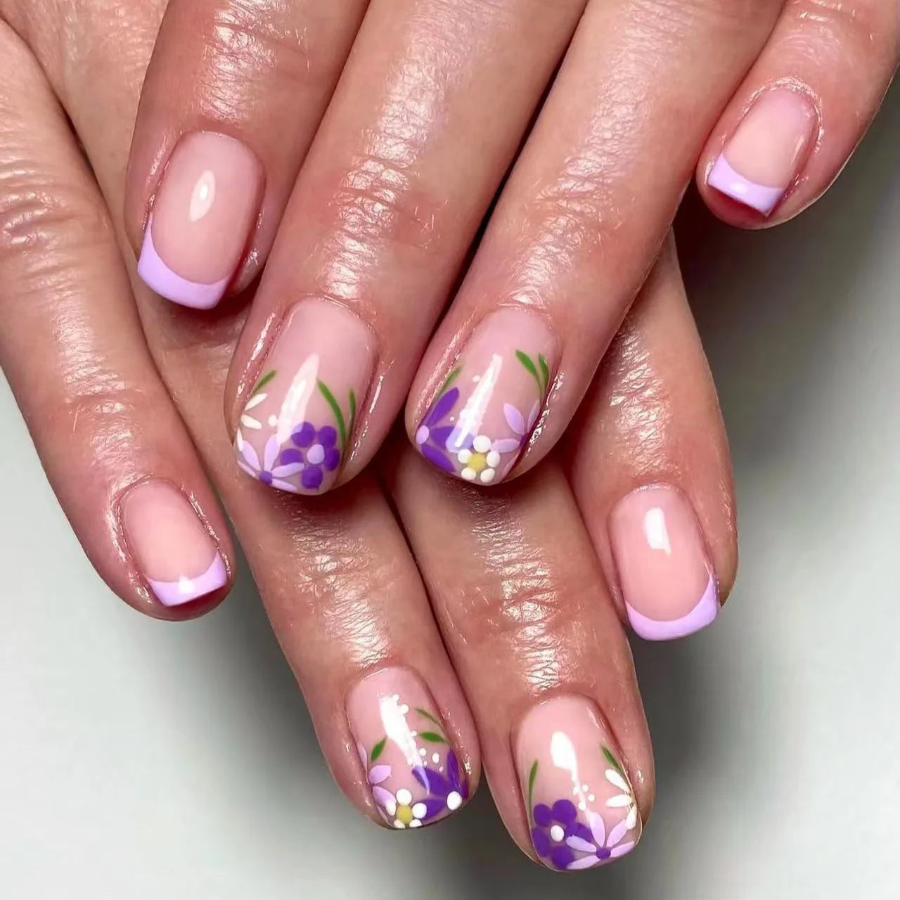 24 pièces fée fleur blanche faux ongles rose pointe française presse sur ongles court carré portable faux ongles pour femmes filles bricolage manucure