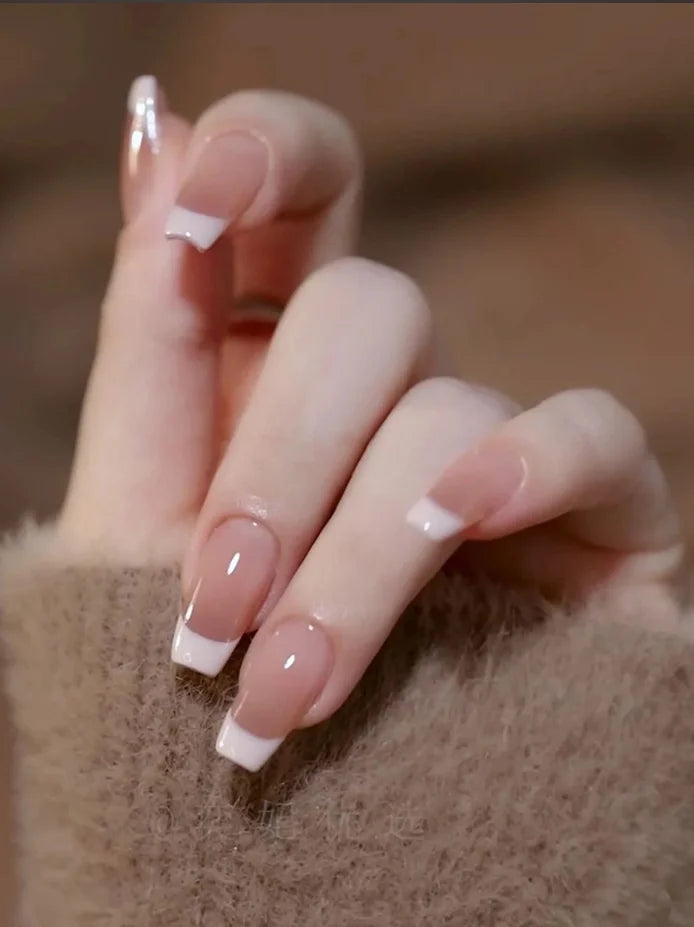 24 pièces/ensemble faux ongles carrés courts pour femmes mignon mariée coeur blanc français conseils faux ongles y2k presse sur faux ongles fournitures