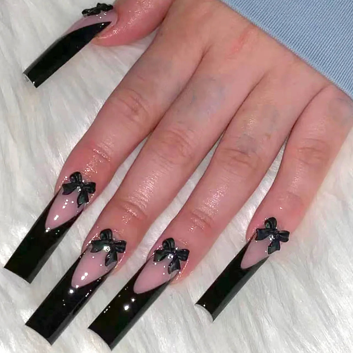 Conseils français noirs presse sur les ongles 3D blanc nœud papillon alliage étoiles modèles faux ongles Ballet charmes faux ongles manucure coréenne 24 pièces