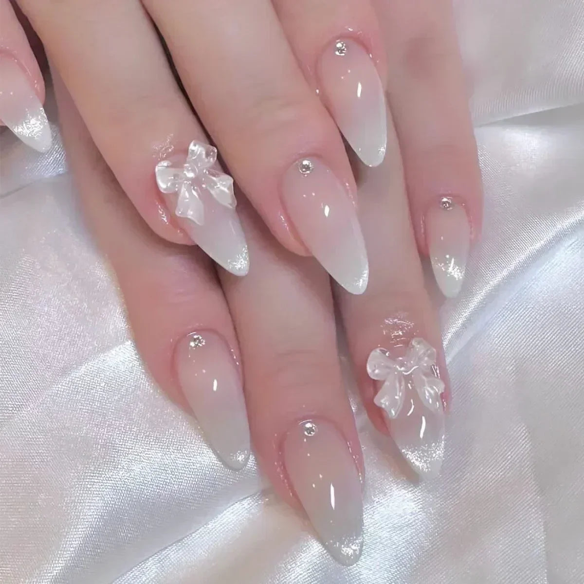 24 pièces rose amande faux ongles papillon Ballet avec Design français faux ongles portables Simple presse artificielle sur les ongles conseils Art