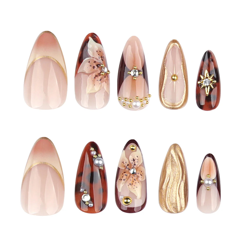 24 pièces or ondulation fleurs brunes faux ongles avec strass perle conception portable amande faux ongles couverture complète presse sur les ongles