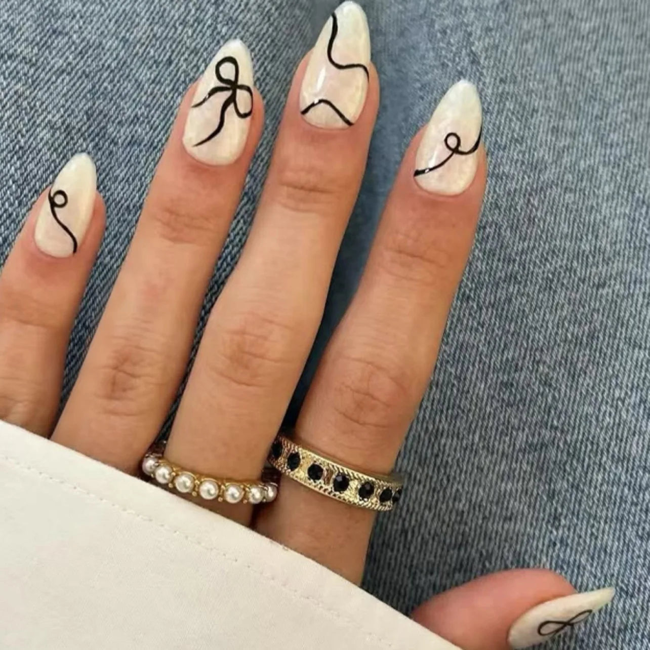 Faux ongles français rouge étoile à cinq branches, couverture complète, pointes à pression y2k, patchs artificiels en amande pour Nail Art