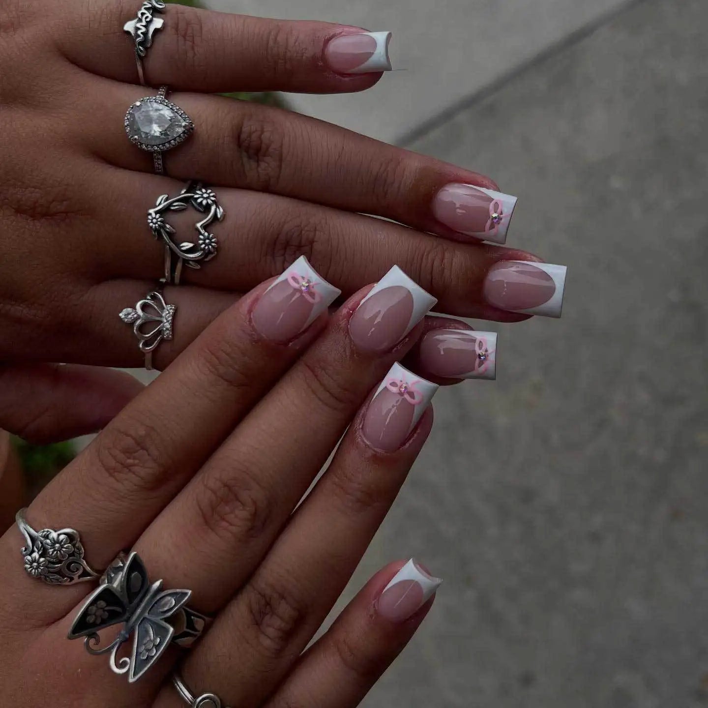 Faux nœud papillon portable à couverture complète pour femmes et filles, French souhaits on N64.3D, Manucure DIY, Blanc, N64.Tips, 24Pcs