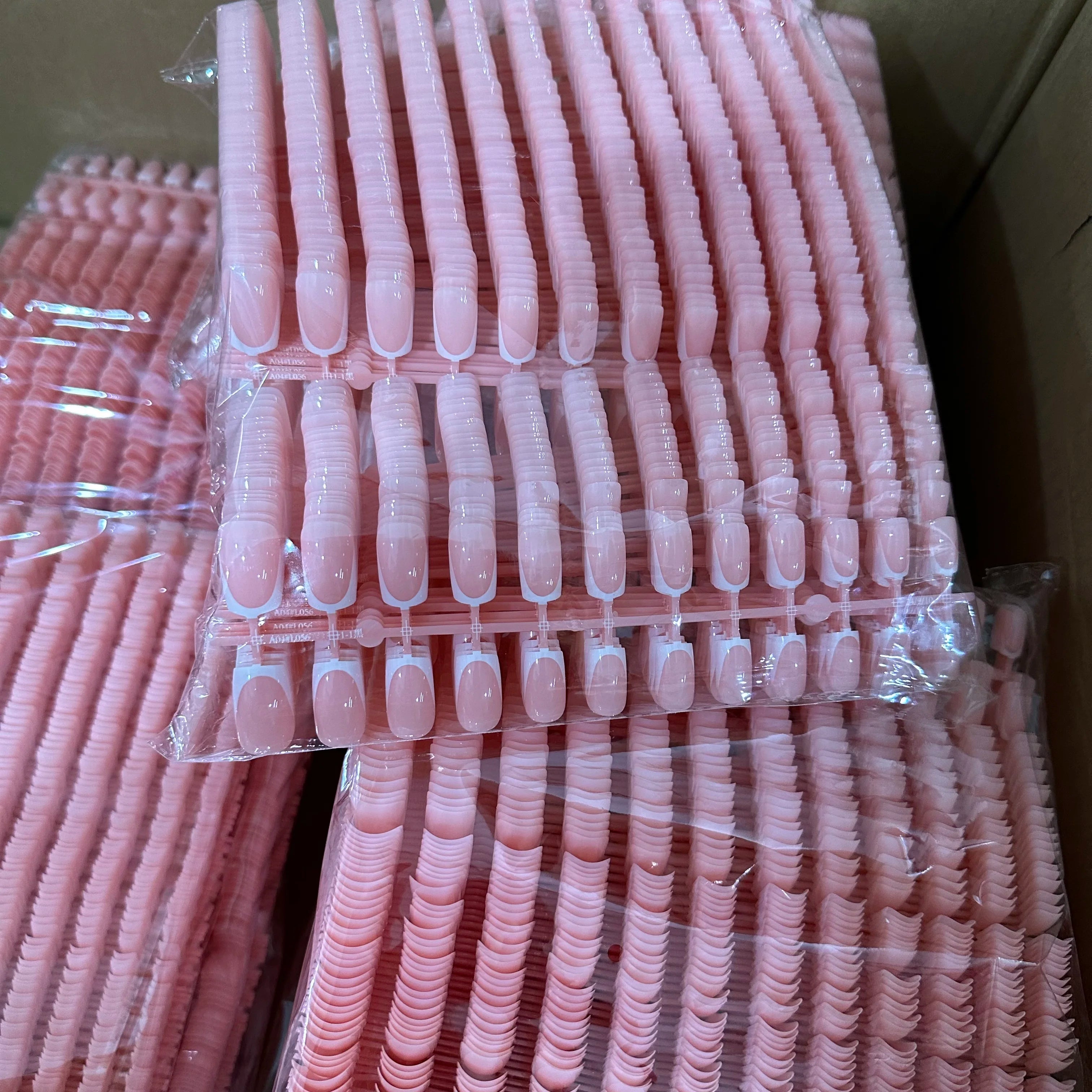 Faux ongles français en forme de cercueil, courts et carrés, rose brillant, couverture complète, portables, à pression, en acrylique, 120 pièces #