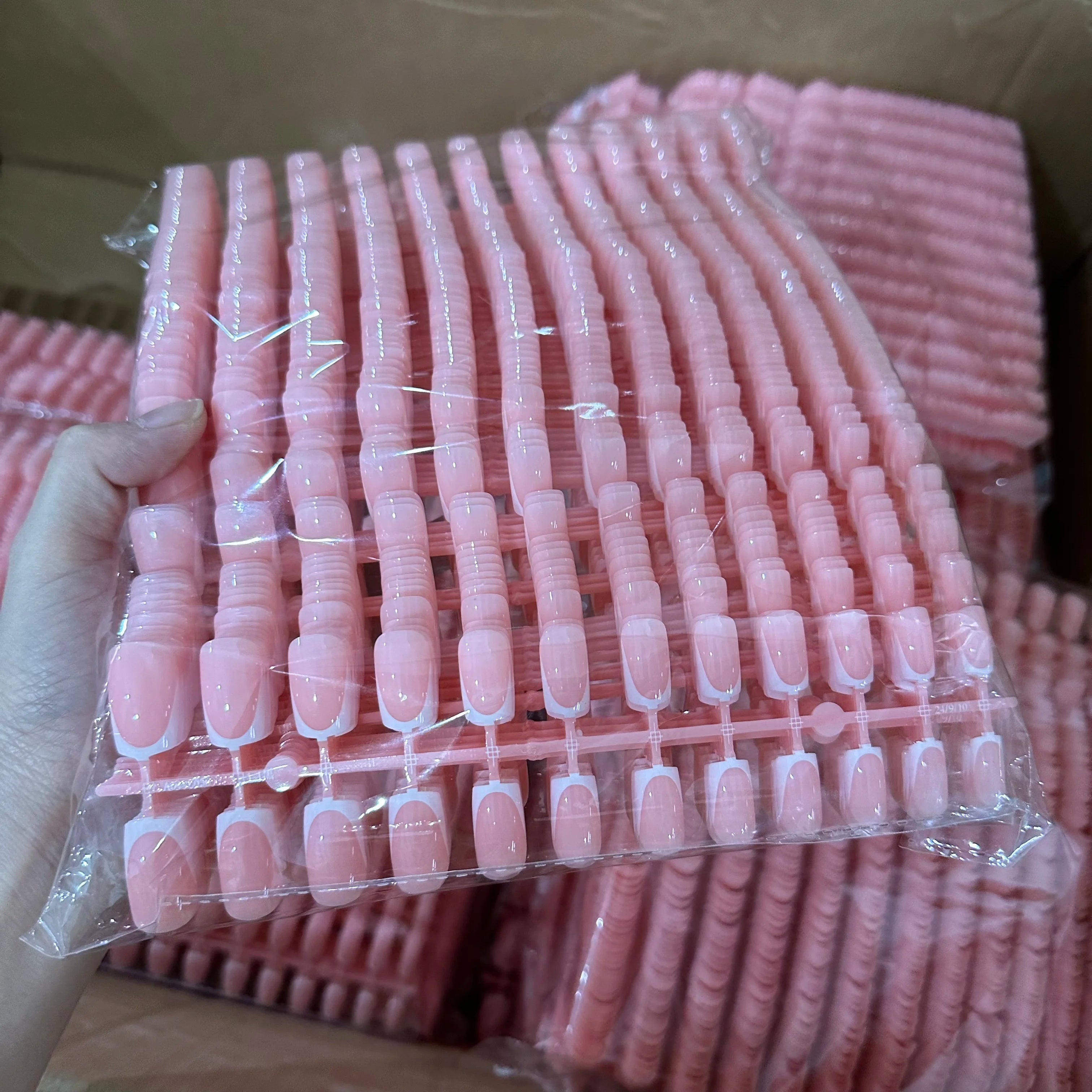 Faux ongles français en forme de cercueil, courts et carrés, rose brillant, couverture complète, portables, à pression, en acrylique, 120 pièces #