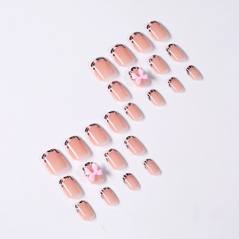 Faux ongles français imprimé léopard rose, 24 pièces, tête carrée courte, nœud papillon noir 3D, couverture complète en acrylique, à pression